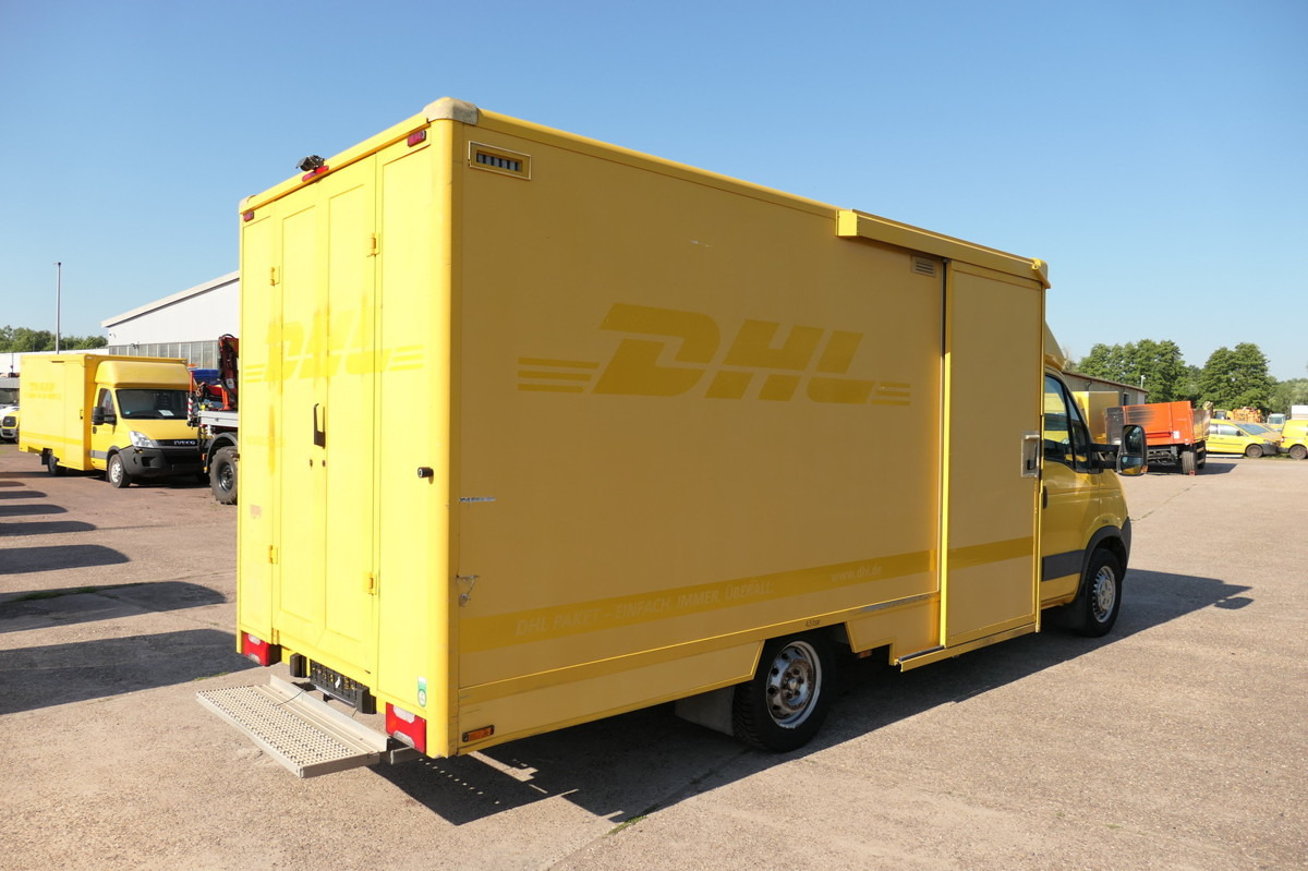 Box van IVECO Daily 35 S11 C30C AUTOMATIK KAMERA MAXI Regale D