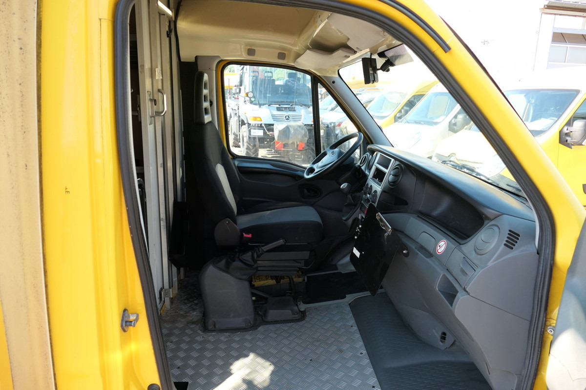 Box van IVECO Daily 35 S11 C30C AUTOMATIK KAMERA MAXI Regale D