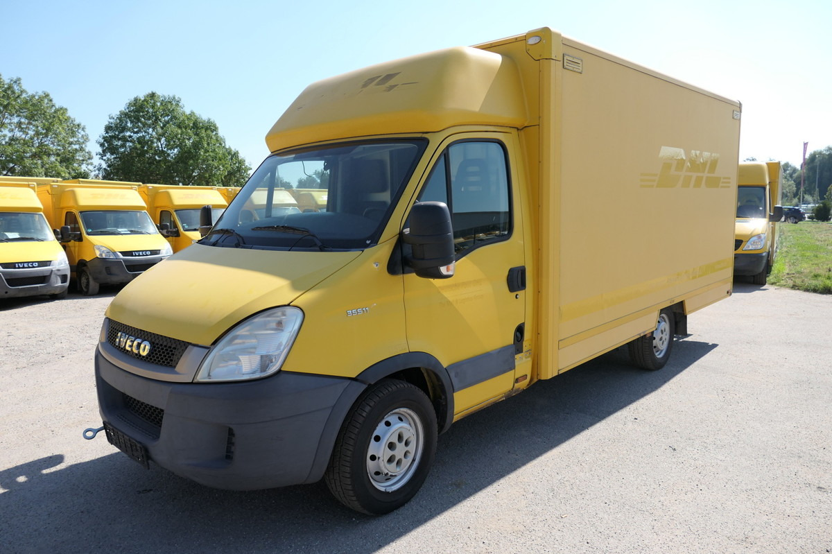 Box van IVECO Daily 35 S11 C30C AUTOMATIK KAMERA MAXI Regale L