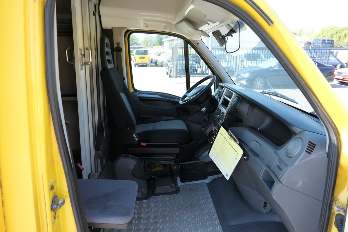 Box van IVECO Daily 35 S11 C30C AUTOMATIK KAMERA MAXI Regale L