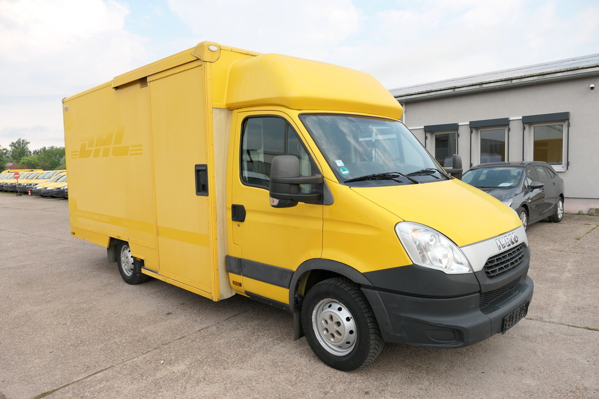 Box van IVECO Daily 35 S11 C30C AUTOMATIK KAMERA MAXI Regale L