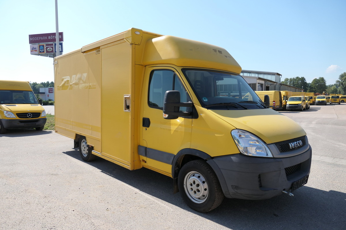 Box van IVECO Daily 35 S11 C30C AUTOMATIK KAMERA MAXI Regale L