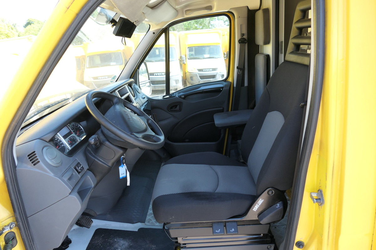 Box van IVECO Daily 35 S11 C30C AUTOMATIK KAMERA MAXI Regale L