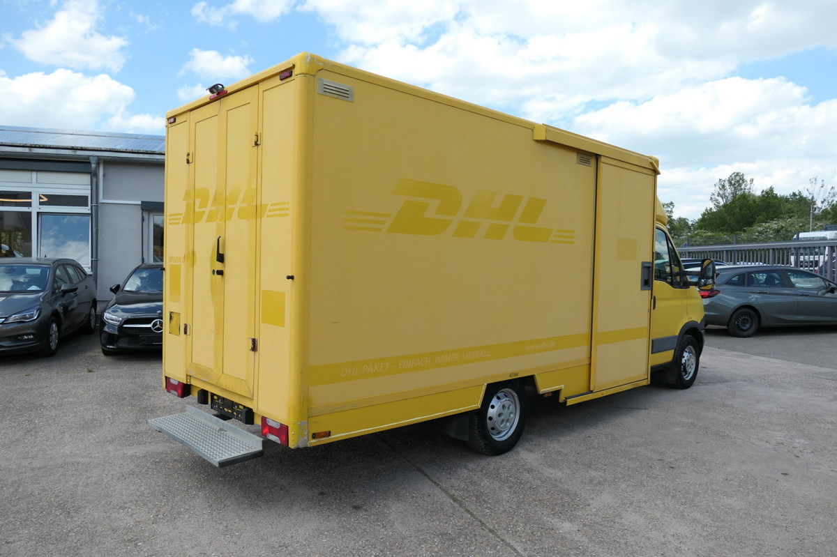 Box van IVECO Daily 35 S11 C30C AUTOMATIK KAMERA MAXI Regale L