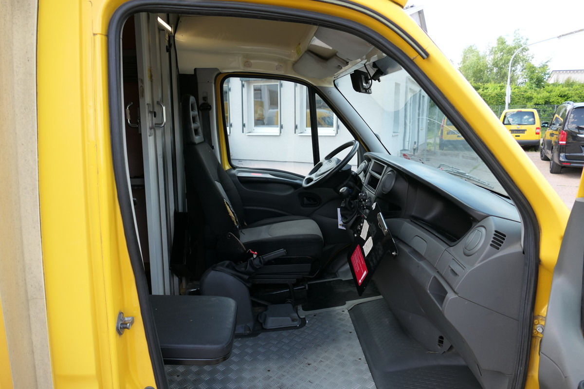 Box van IVECO Daily 35 S11 C30C AUTOMATIK KAMERA MAXI Regale L