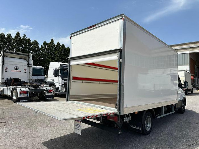 Box van Iveco 35C16