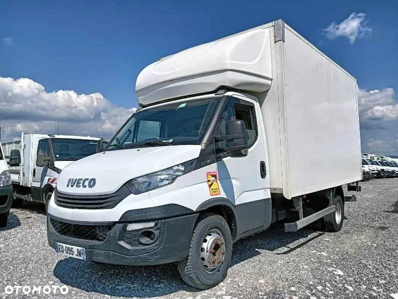 Box van Iveco DAILY 35C18, 70C18