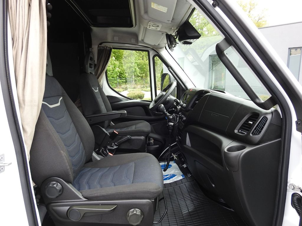 Box van Iveco DAILY 70C18 KOFFER AUFZUG 14 PALETTEN WEBASTO