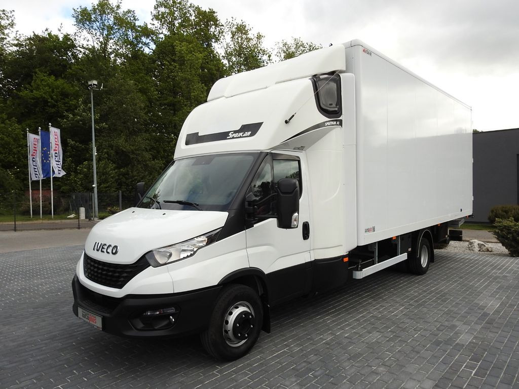 Box van Iveco DAILY 70C18 KOFFER AUFZUG 14 PALETTEN WEBASTO