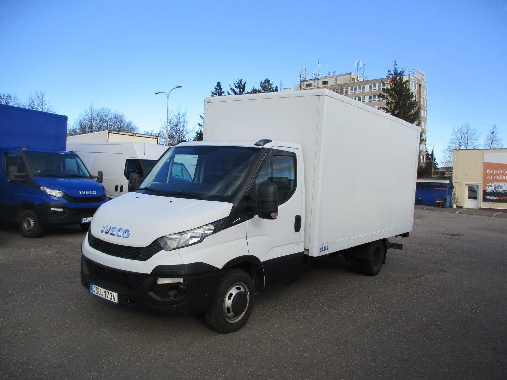 Box van Iveco Daily 35C15