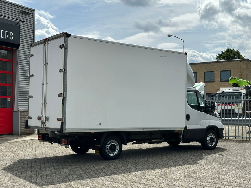 Box van Iveco Daily 35S14 Km 148.344 Humbaur opbouw 2020