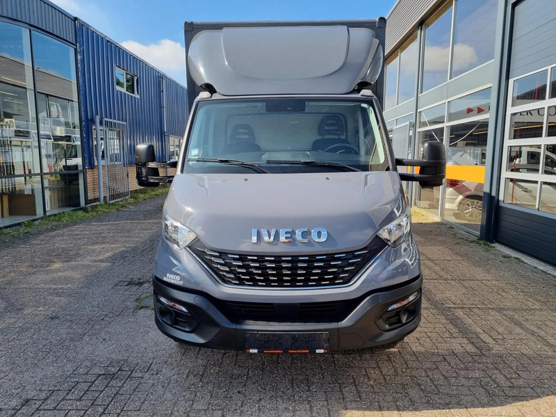 Box van Iveco Daily 50C18 Koffer Hi Matic Euro 6 GVW 3500 KG