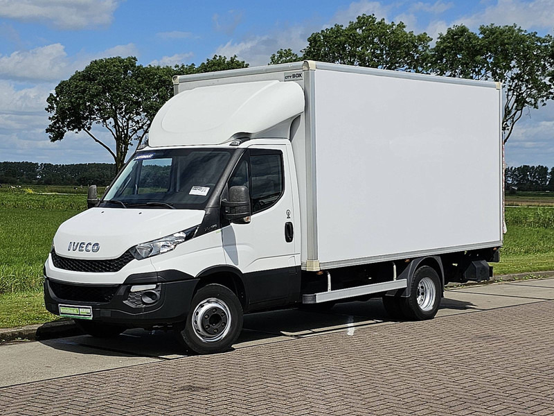 Box van Iveco Daily 70C17