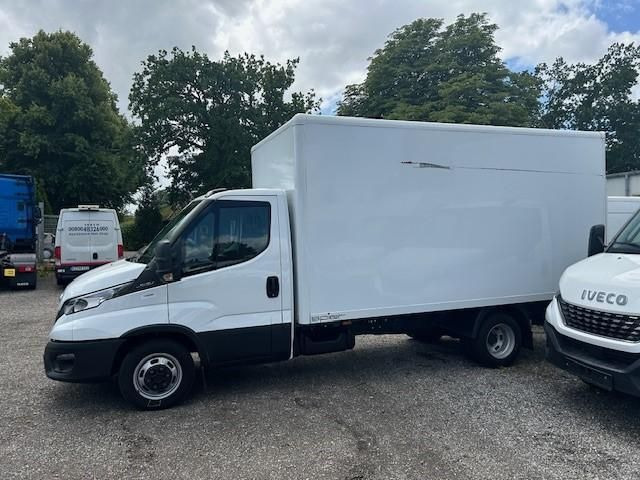 Box van Iveco Daily Koffer 35 S16 115 kW (156 PS), Schaltge...