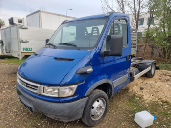 Mini artic tractor unit IVECO Daily