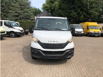 New Flatbed van Iveco Daily 35S16H 3,0  Pritsche AHK 116 kW (158 PS...: picture 2