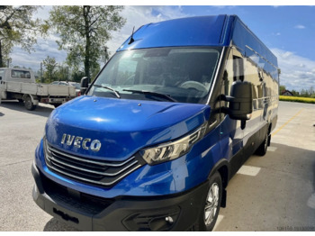 Combi van IVECO Daily 35s18