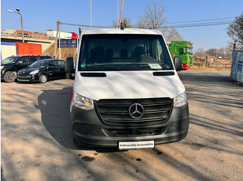 Flatbed van MERCEDES-BENZ Sprinter 214