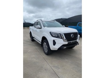 NISSAN NAVARA 2.5 - Kleyn Vans