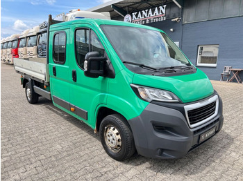 Flatbed van PEUGEOT Boxer