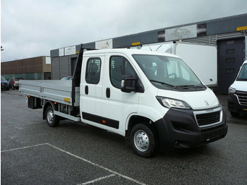 Flatbed van PEUGEOT Boxer