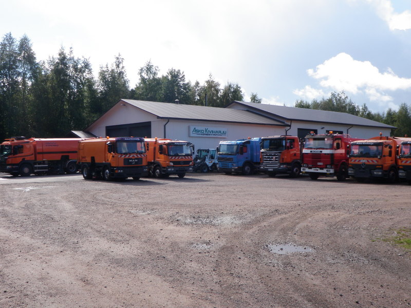 Konemyynti A Kiviharju Ky - vehicles for sale undefined: picture 1