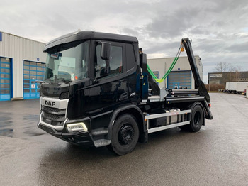 Skip loader truck DAF XD 410