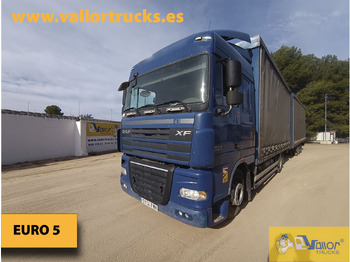 Curtainsider truck DAF XF 105 460