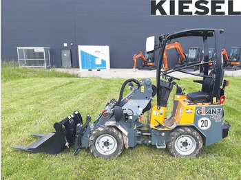 Telescopic wheel loader GIANT