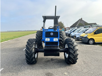 Farm tractor New Holland 110-90 DT: picture 2