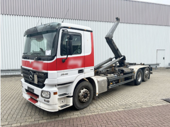 Hook lift truck MERCEDES-BENZ Actros 2546