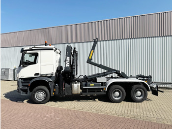 Hook lift truck MERCEDES-BENZ Arocs 3351