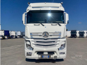 Container transporter/ Swap body truck MERCEDES-BENZ ACTROS 2545: picture 2