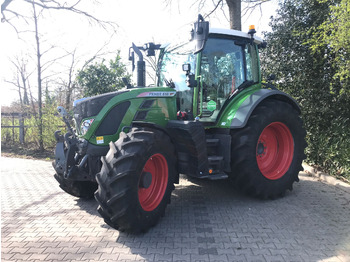 Farm tractor FENDT 500 Vario