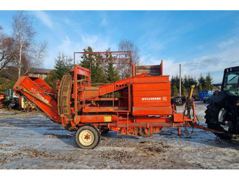 Potato harvester GRIMME