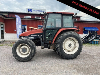 Farm tractor NEW HOLLAND