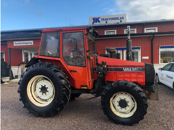 Farm tractor VALMET