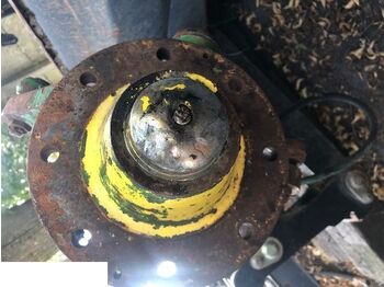 Wheel hub JOHN DEERE