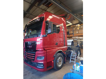 Tractor unit MAN TGX