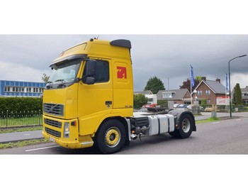 Tractor unit VOLVO FH12 420