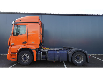 Tractor unit MERCEDES-BENZ Actros 1945