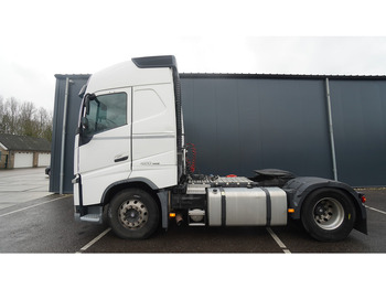 Tractor unit VOLVO FH 420