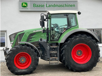 Farm tractor FENDT 824 Vario