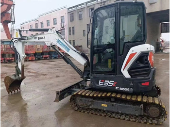 Mini excavator Bobcat E35: picture 3