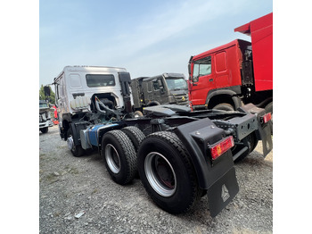 Tractor unit SINOTRUK HOWO