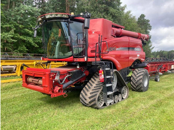 Combine harvester CASE IH