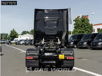 Tractor unit Mercedes-Benz Actros 1833 Actros 4X2 GigaSpace Retarder 2xTanks LED ACC Navi: picture 5