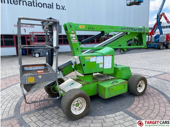 Articulated boom NIFTYLIFT