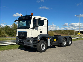 Tractor unit MAN TGS 33.400