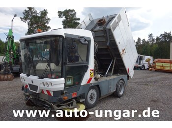 Road sweeper KÄRCHER